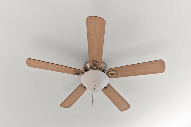 526 Magnolia Ave unit 11, Long Beach, CA 90802 - photo 4