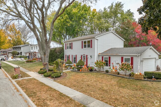 Century Oaks West offers ranch and Split-level-style homes built in the 1970s and 80s.