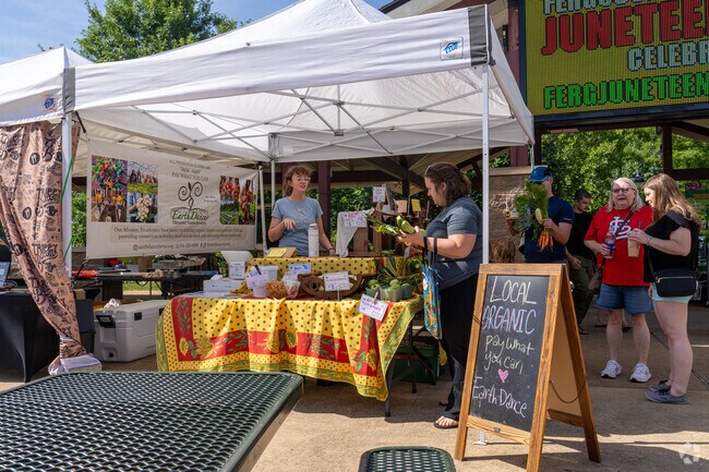 Earth Dance provides organic farming training to farmers of all ages.