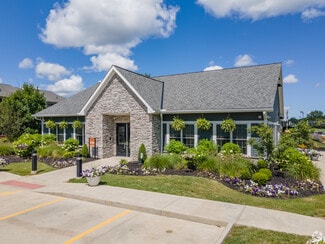 1426 Clearbrooke Dr, Brunswick, OH 44212