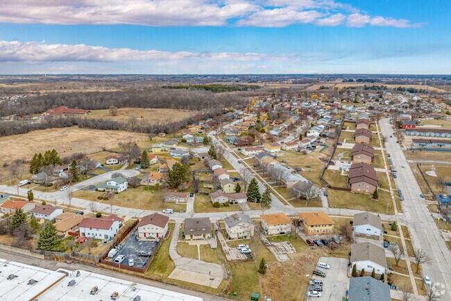 The average Northridge home size in Milwaukee, WI is just over 1,500 square feet.