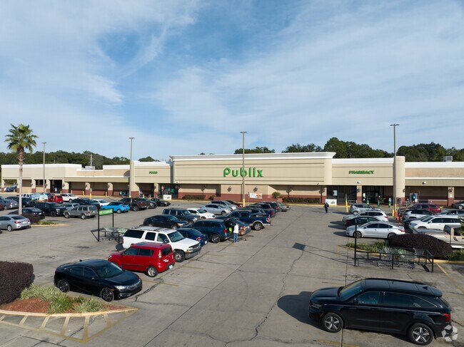 Bellview residents love the convenience of the shopping options.