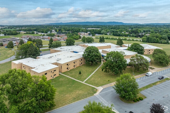 Chambersburg Area Middle School - South's minority student enrollment is 39%.