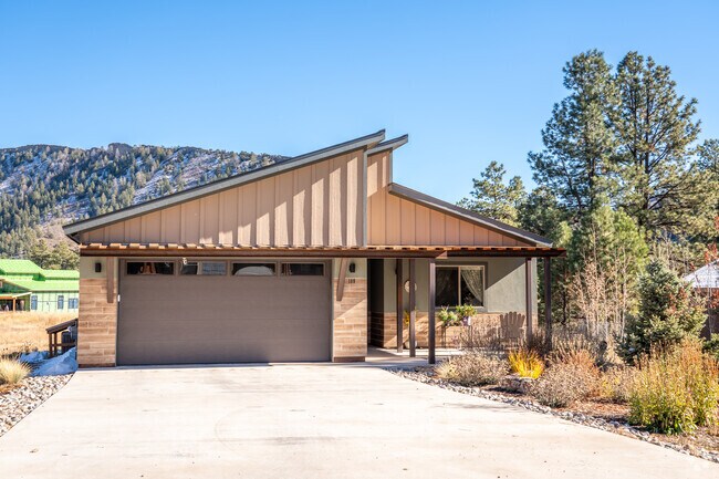 Homes in Edgemont sell after an average of 75 days on market.