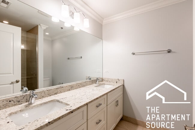 1533 W Warren Blvd unit 407, Chicago, IL 60607 - photo 7