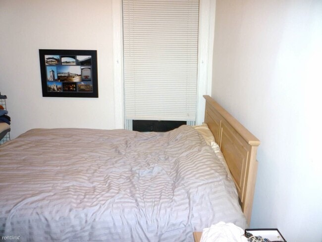 1129 W Oakdale Ave unit 1, Chicago, IL 60657 - photo 5