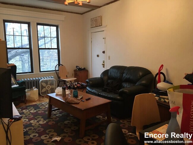 47 Gordon St unit 3, Allston, MA 02134 - photo 2
