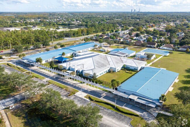 Waterford Elementary School provides education to the little residents in Waterford Lakes.