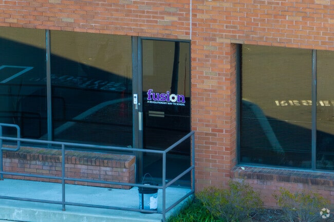 Fusion Academy Fairfield offers a 2 to 1 student teacher ratio.