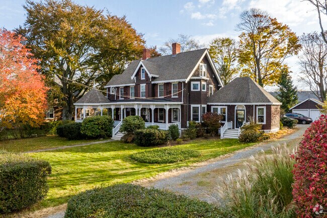 Contemporary Colonial style homes are a popular choice among Narragansett homeowners.