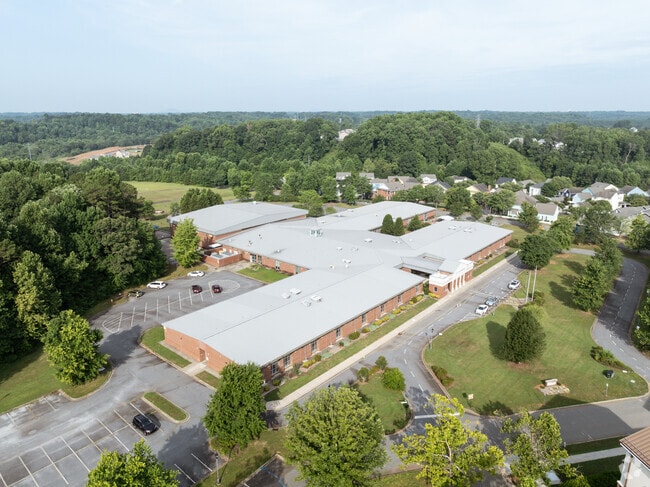 Lyle Creek Elementary School is a public school located in Conover, NC.