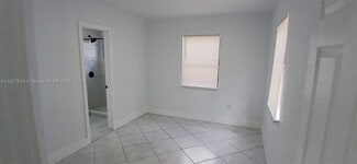 6332 Garfield St, Hollywood, FL 33024