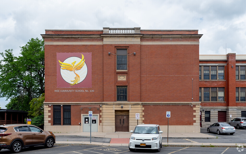 Welcome to the RISE Community School in Maplewood.