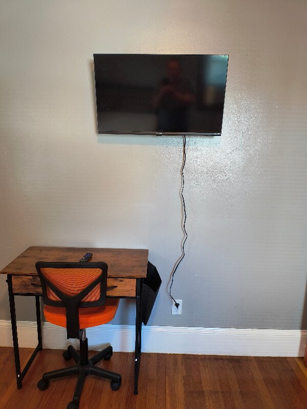 161 Lynch St unit 161 Lynch St, Providence, RI 02908 - photo 3