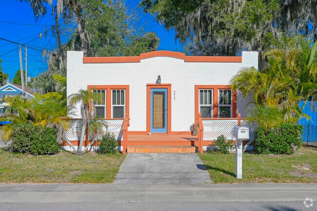 Spanish influenced historic homes are kept up to retain their historic values.