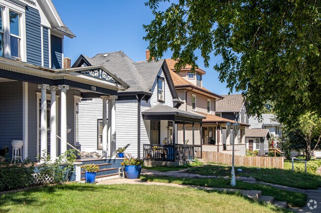 Many Pettigrew Heights homes have shaded porches.