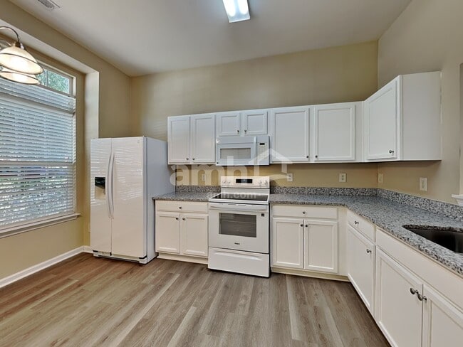 3941 Tyler Bluff Ln, Raleigh, NC 27616 - photo 3