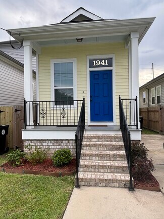 1941 Casa Calvo St, New Orleans, LA 70114