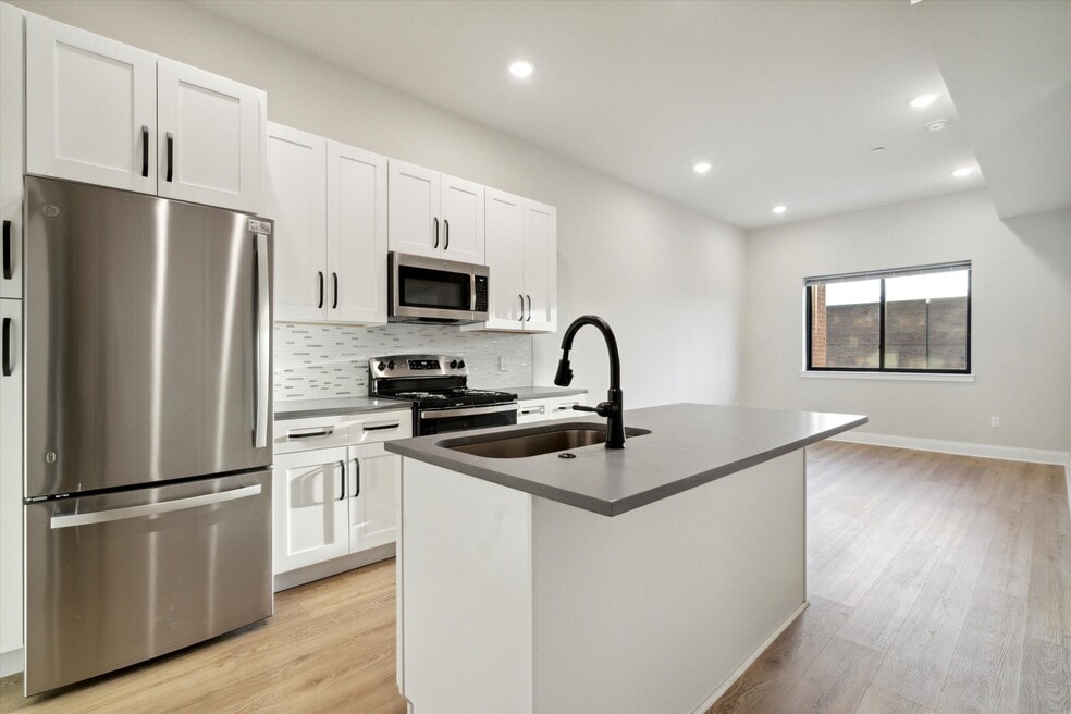 2157 E Lehigh Ave unit 211, Philadelphia, PA 19125 - photo 1