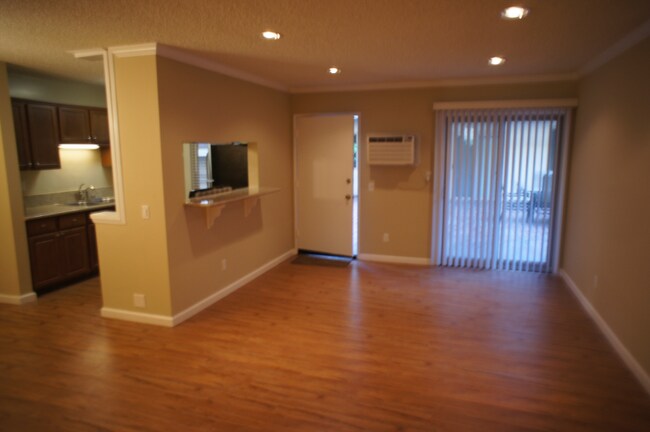 127 S Adams St unit 18, Glendale, CA 91205 - photo 3