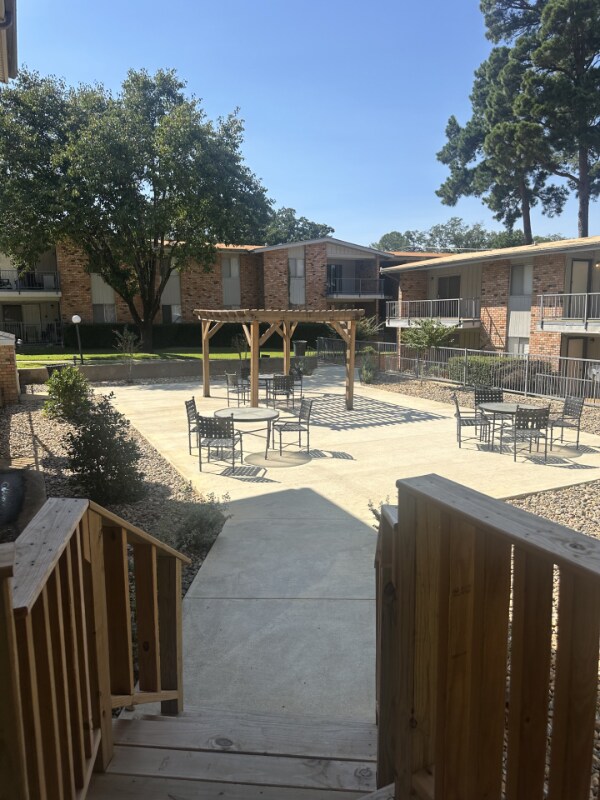 2114 E Marshall Ave unit 111, Longview, TX 75601 - photo 1