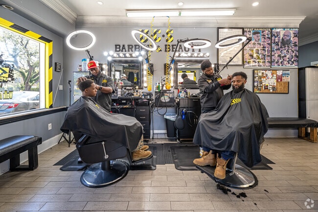 Get a fresh haircut at Under Cut Struction Barber and Beauty Salon in Milan.