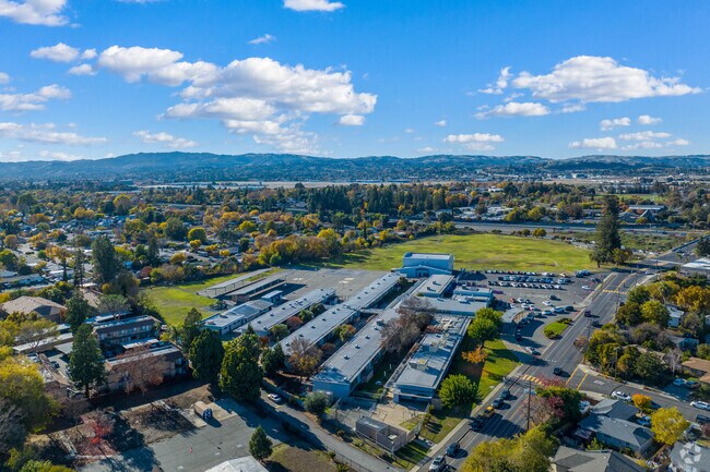 Glenbrook Academy teaches grades 6-12.