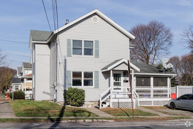 American four square style homes are ever popular in Jermyn, PA.