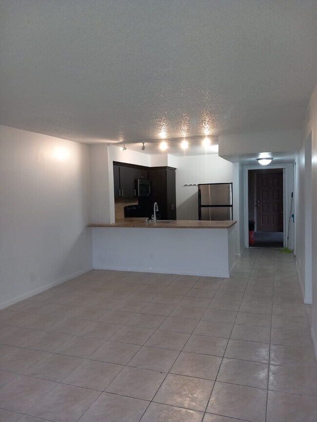 3730 N Pine Island Rd unit 249, Sunrise, FL 33351 - photo 7