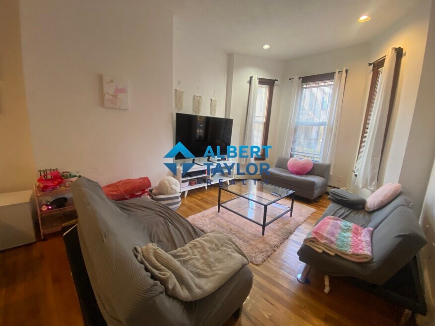 14 Wigglesworth St unit 1, Roxbury Crossing, MA 02120 - photo 1