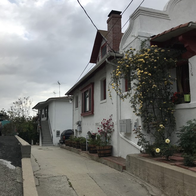 1466 Ridge Way unit 1466 downstairs, Los Angeles, CA 90026 - photo 1