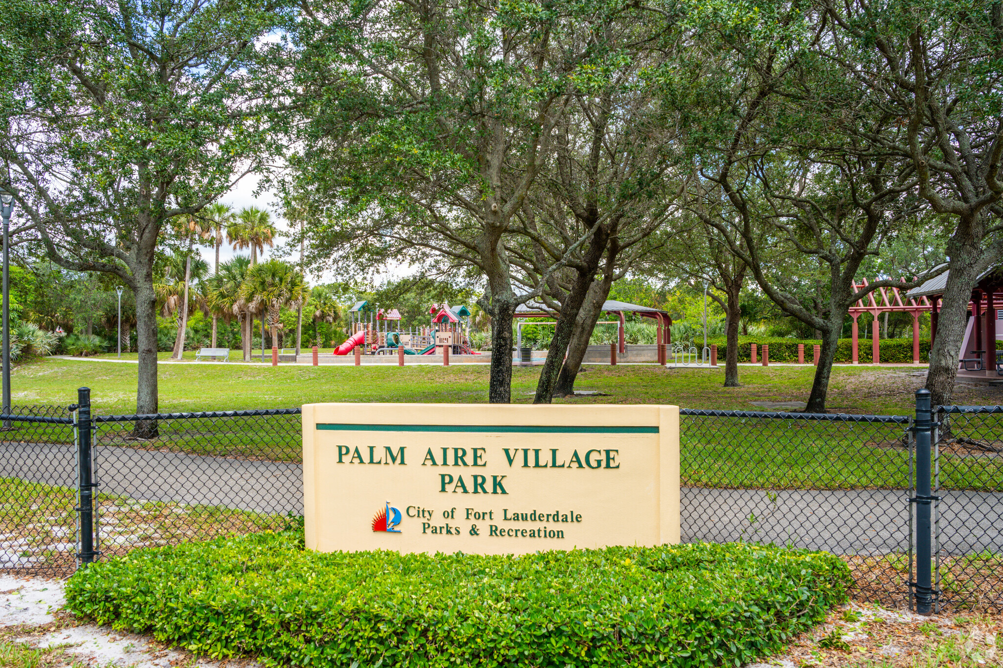 About Palm Aire | Schools, Demographics, Things to Do - Homes.com