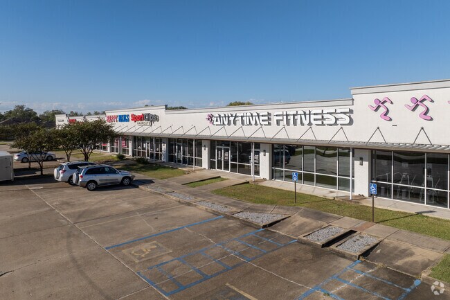 Grundy Cooper features several shopping centers for convenient retail.