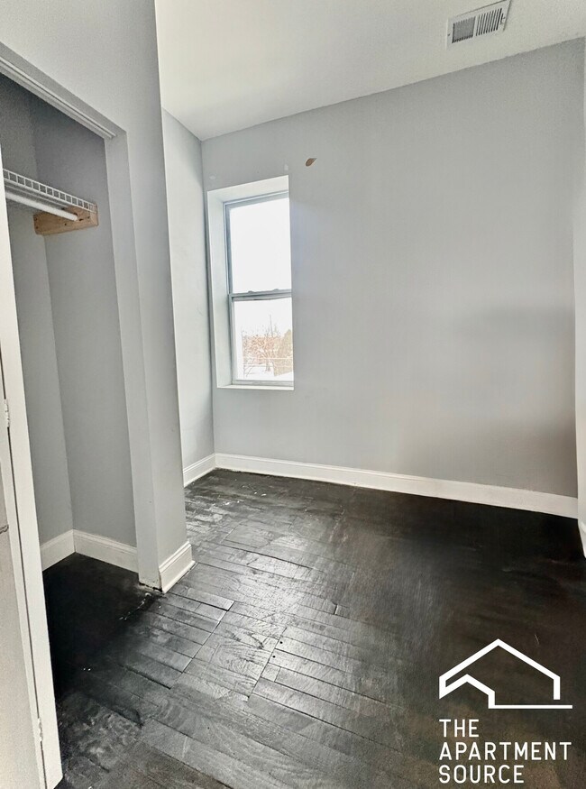 3539 W Grenshaw St unit 2, Chicago, IL 60624 - photo 7