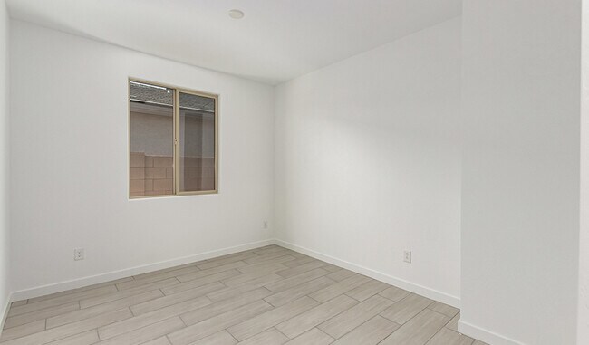 15808 W Vogel Ave, Goodyear, AZ 85338 - photo 5