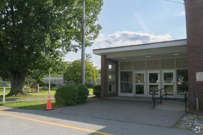 The Paul Hanlon School provides an education for young K-5 students in Westwood, MA.