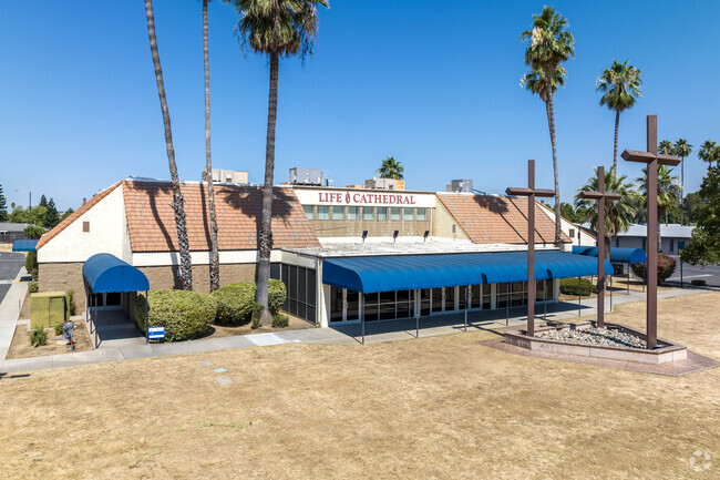 Carden School of Fresno is located on the campus of Life Cathedral in Hoover.