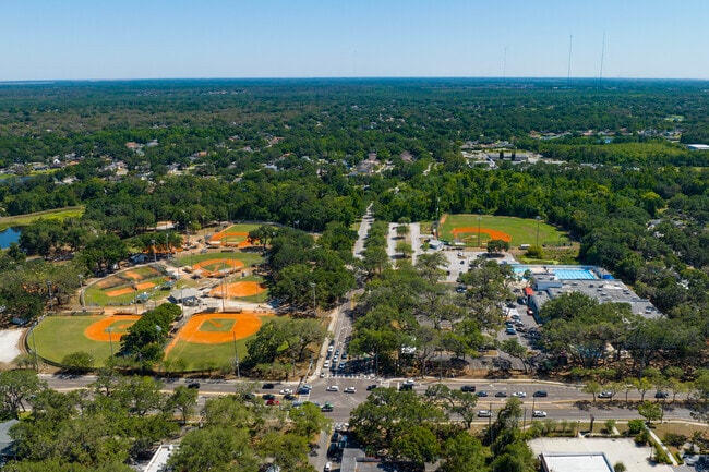 The Bloomingdale neighborhood has the Bloomingdale Sports Complex which is very popular.