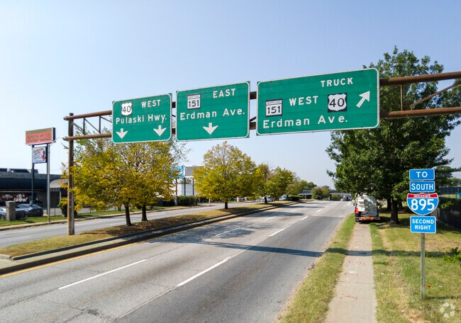 Orchard Ridge residents have easy access to major thoroughfares.