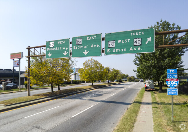 Orchard Ridge residents as easy access to major thoroughfares.