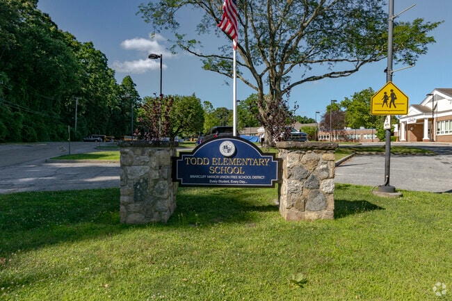 Todd Elementary School is located at 45 Ingham Road in Briarcliff Manor, NY.
