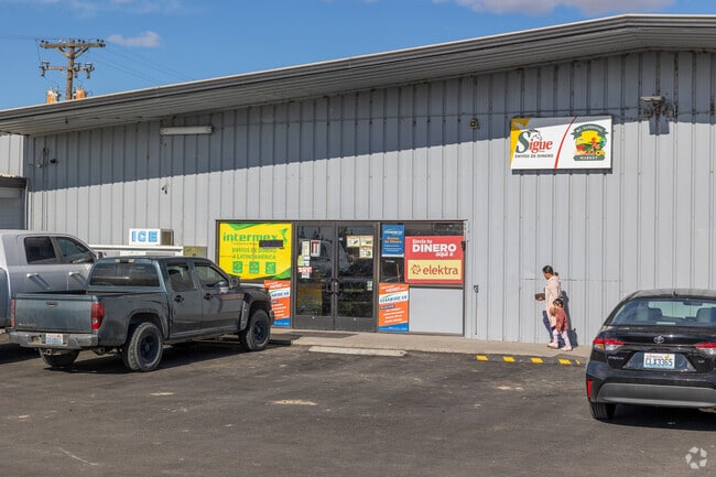 DC Sandoval Market offers essentials and international products in Basin City.