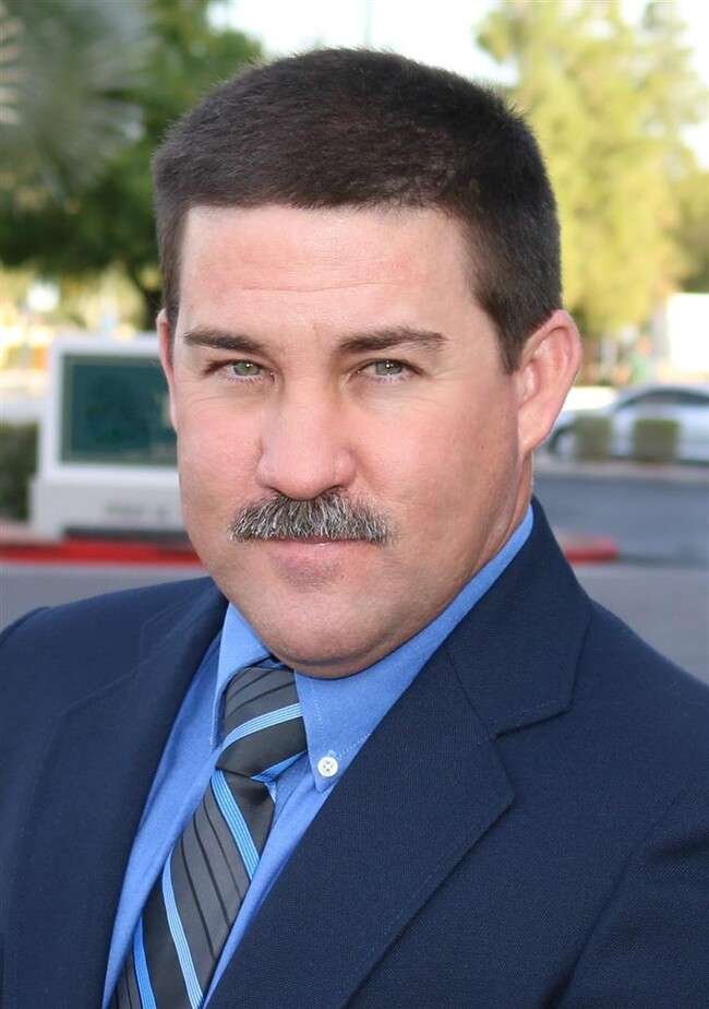 Agent Photo
