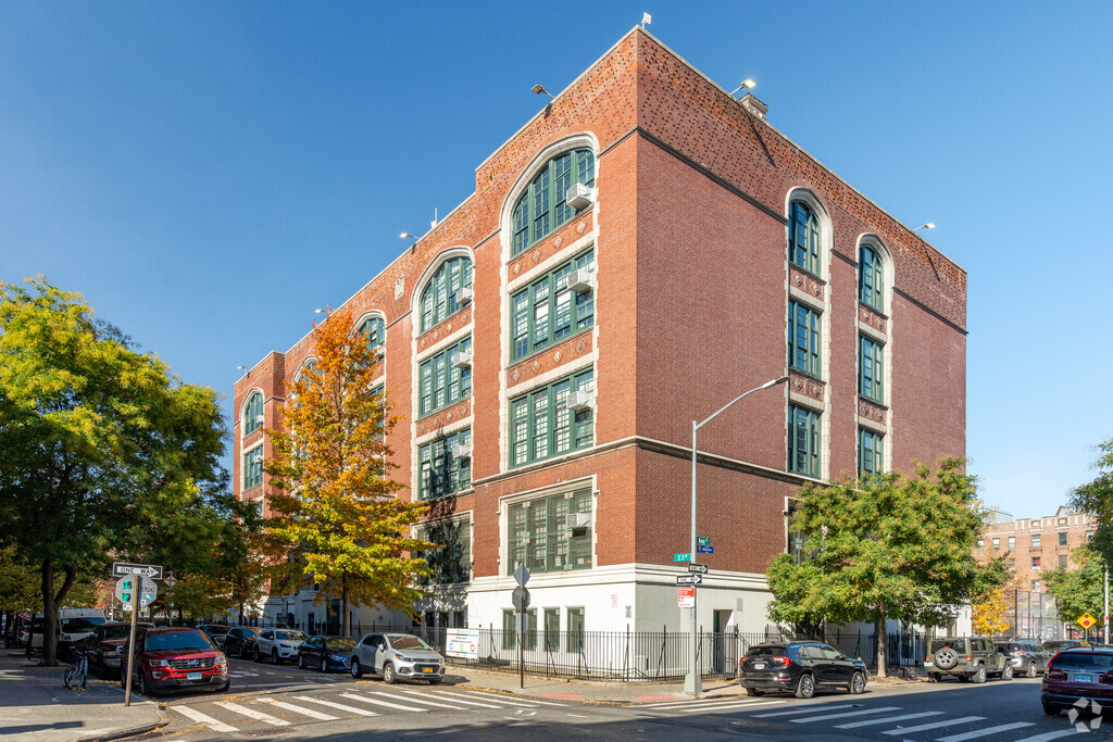 Brooklyn Arbor Elementary School challenges and encourages children to learn.