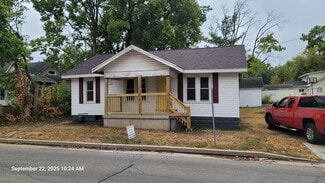408 Polk Ave, Charleston, IL 61920