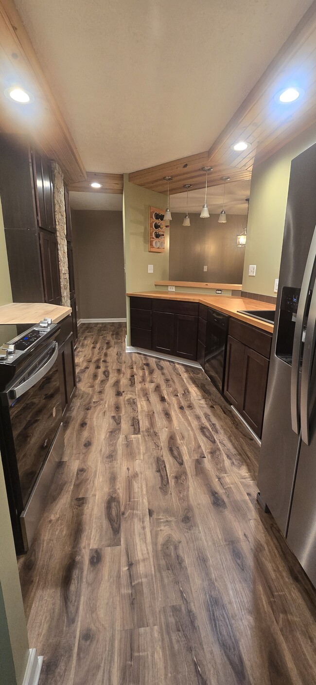 1515 Lingo St unit 1, Cincinnati, OH 45223 - photo 4