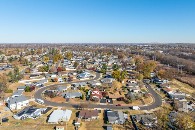 Violetwood is a residential community surrounded by restaurants and retail centers.