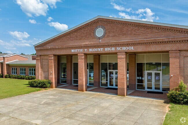 Blount High School empowers minds to shape tomorrow.