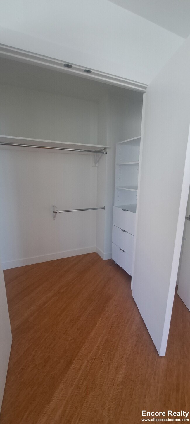 120 Kingston St unit 2307, Boston, MA 02111 - photo 7