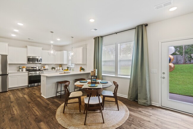 1017 Skidaway Ct, Spartanburg, SC 29303 - photo 7